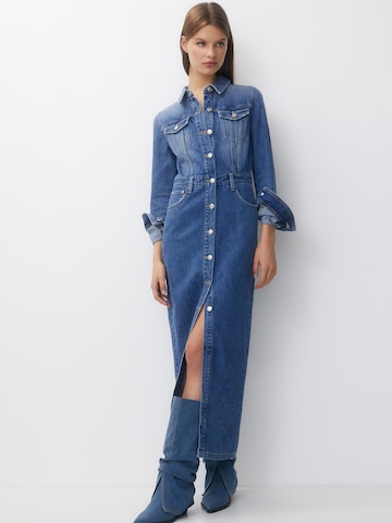 Robe-chemise Pull&Bear en bleu