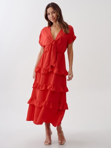 Tussah Dress in Red: front