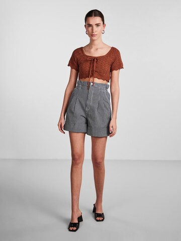 Tops en tricot 'Bluma' PIECES en marron