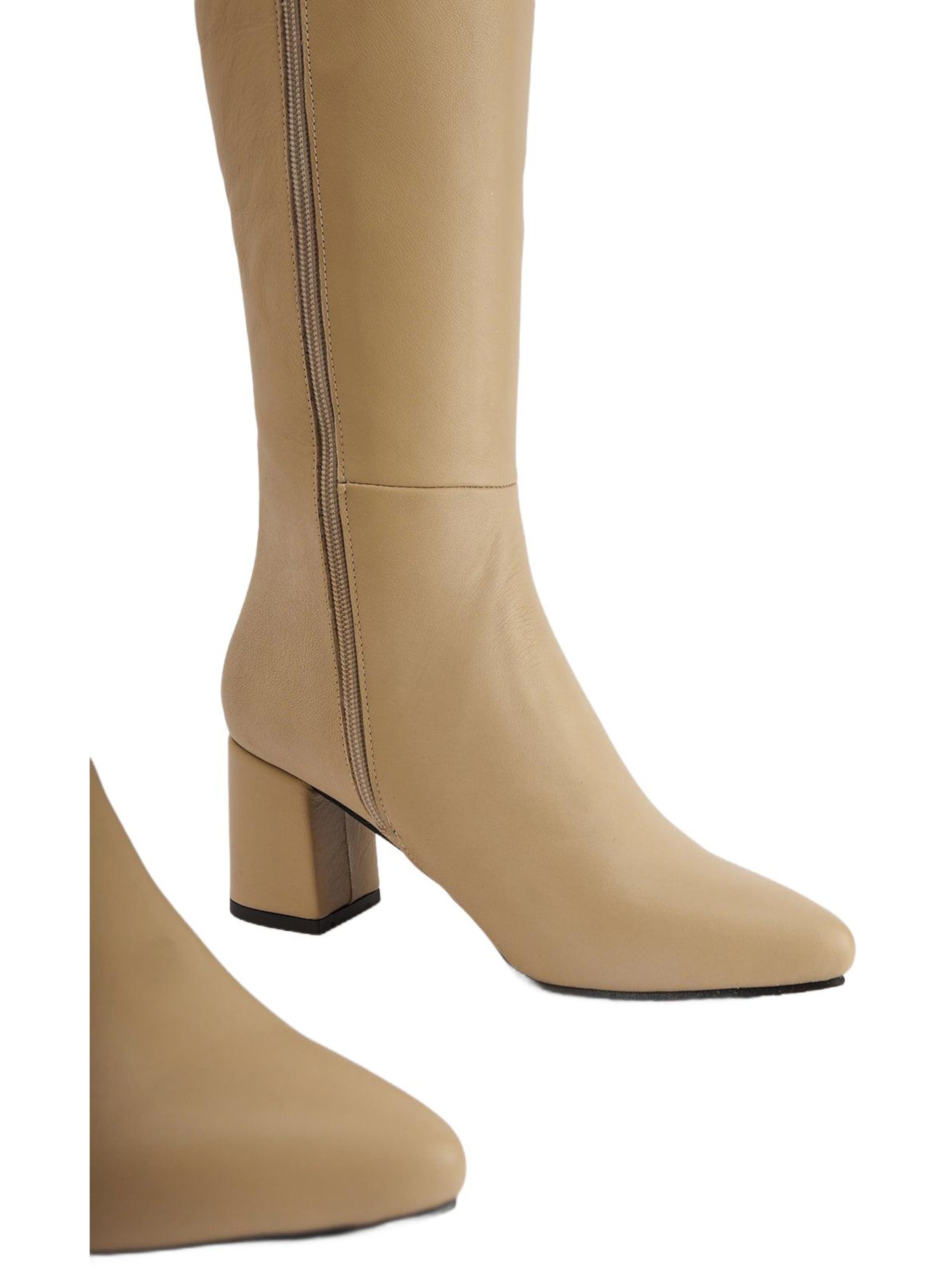 Limoya Boots 'Velma' in Beige