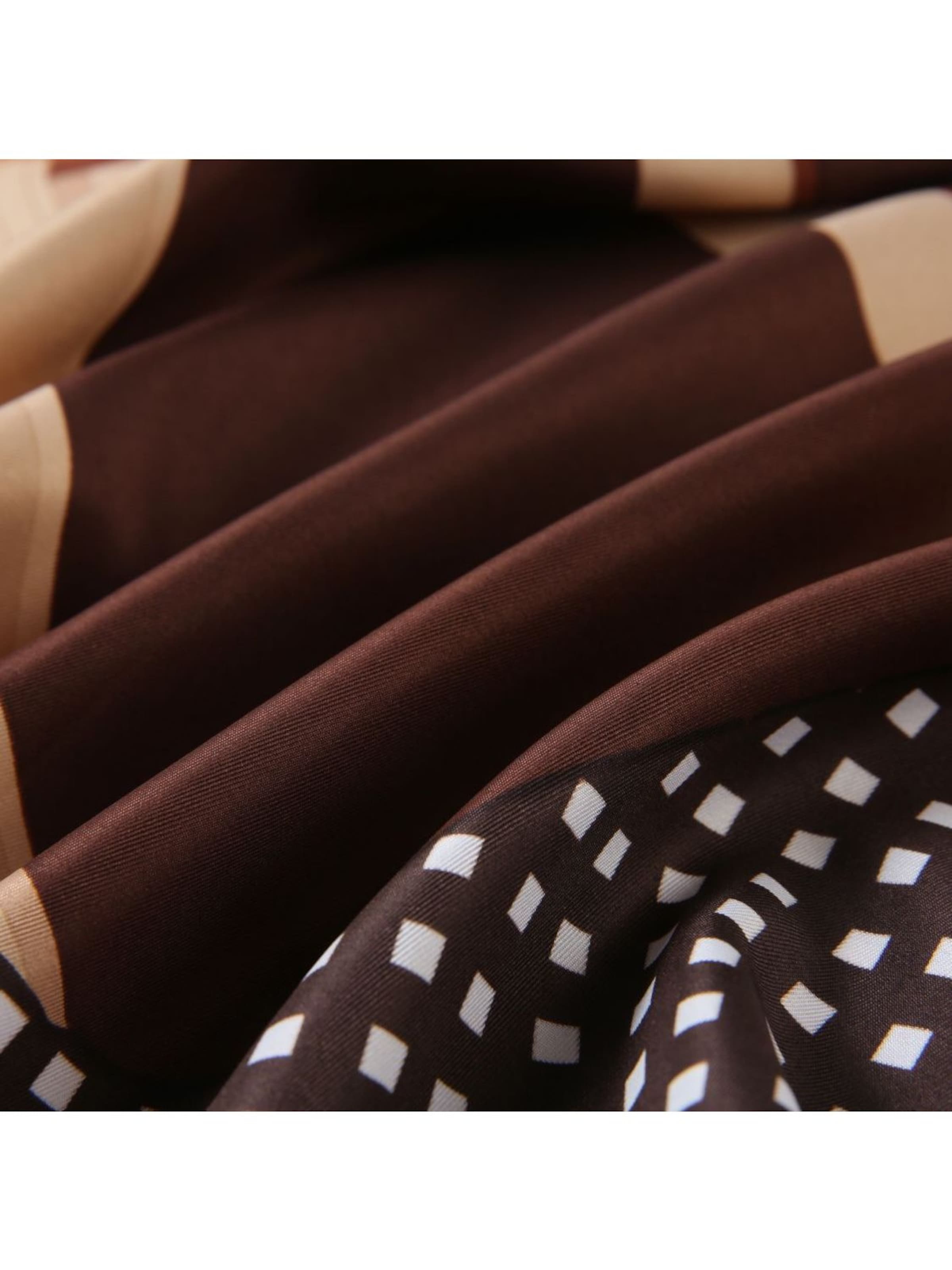 Écharpe 'Grand carré de Soie Selling Zoé' alberto cabale en marron