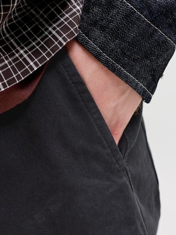 JACK & JONES Baggy Shorts in Schwarz