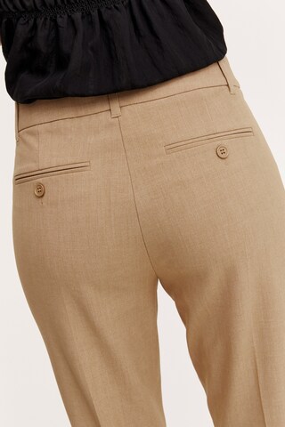 b.young - regular Pantalón en beige