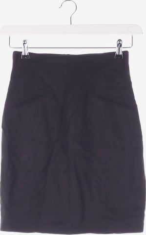 Gestuz Skirt in XS in Blue: front