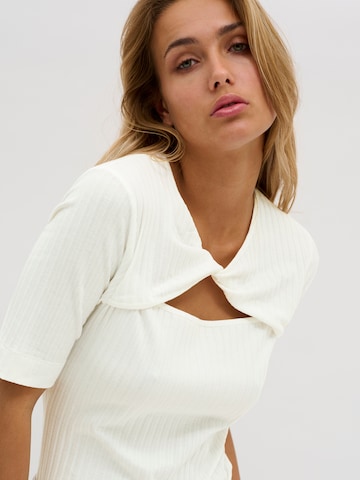 My Essential Wardrobe Μπλουζάκι 'BustaMW' σε λευκό