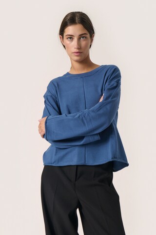 SOAKED IN LUXURY Sweater 'Spina' in Blue: front