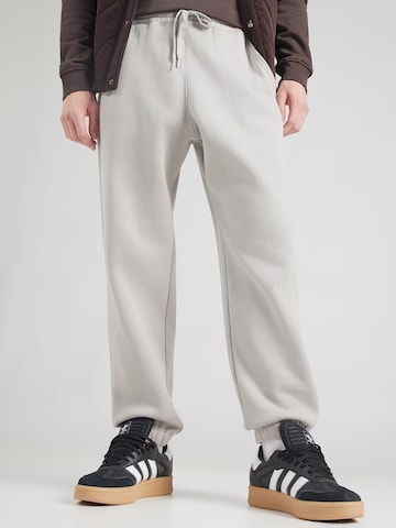 HOLLISTER - Tapered Pantalón en gris: frente