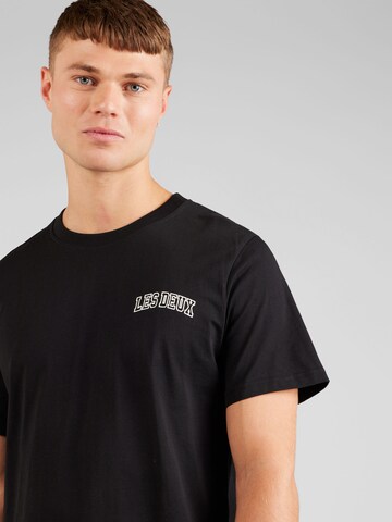 Les Deux T-Shirt 'Blake in Schwarz