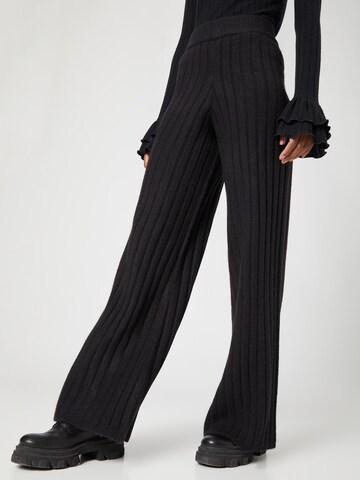 Wide leg Pantaloni 'Pieris' de la florence by mills exclusive for ABOUT YOU pe negru: față