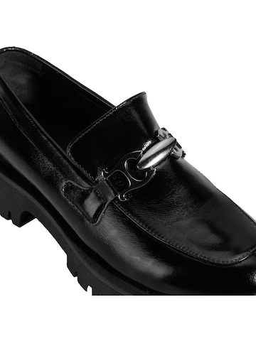 Desa - Zapatillas en negro