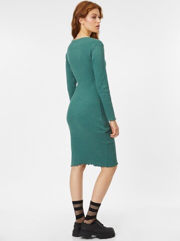 Trendyol Úpletové šaty – zelená