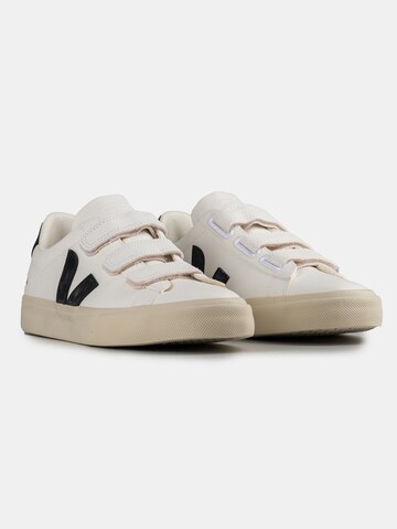 Veja Sneakers 'Recife' in White