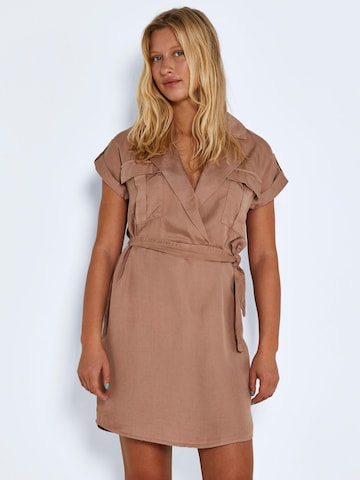 Robe-chemise 'Vera' Noisy may en marron : devant