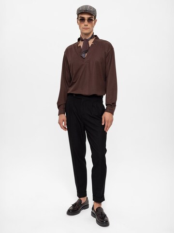 Antioch Regular fit Button Up Shirt in Brown