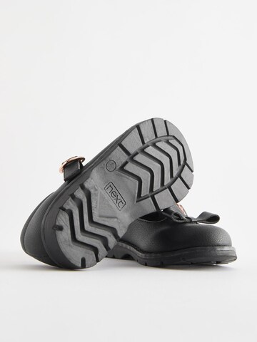 Next Low shoe in Black