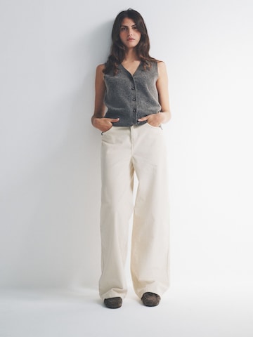 The Set Kamizelka z dzianiny w kolorze beżowy