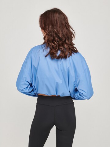 ABOUT YOU x VIAM Studio Between-Season Jacket 'Serious' in Blue: back