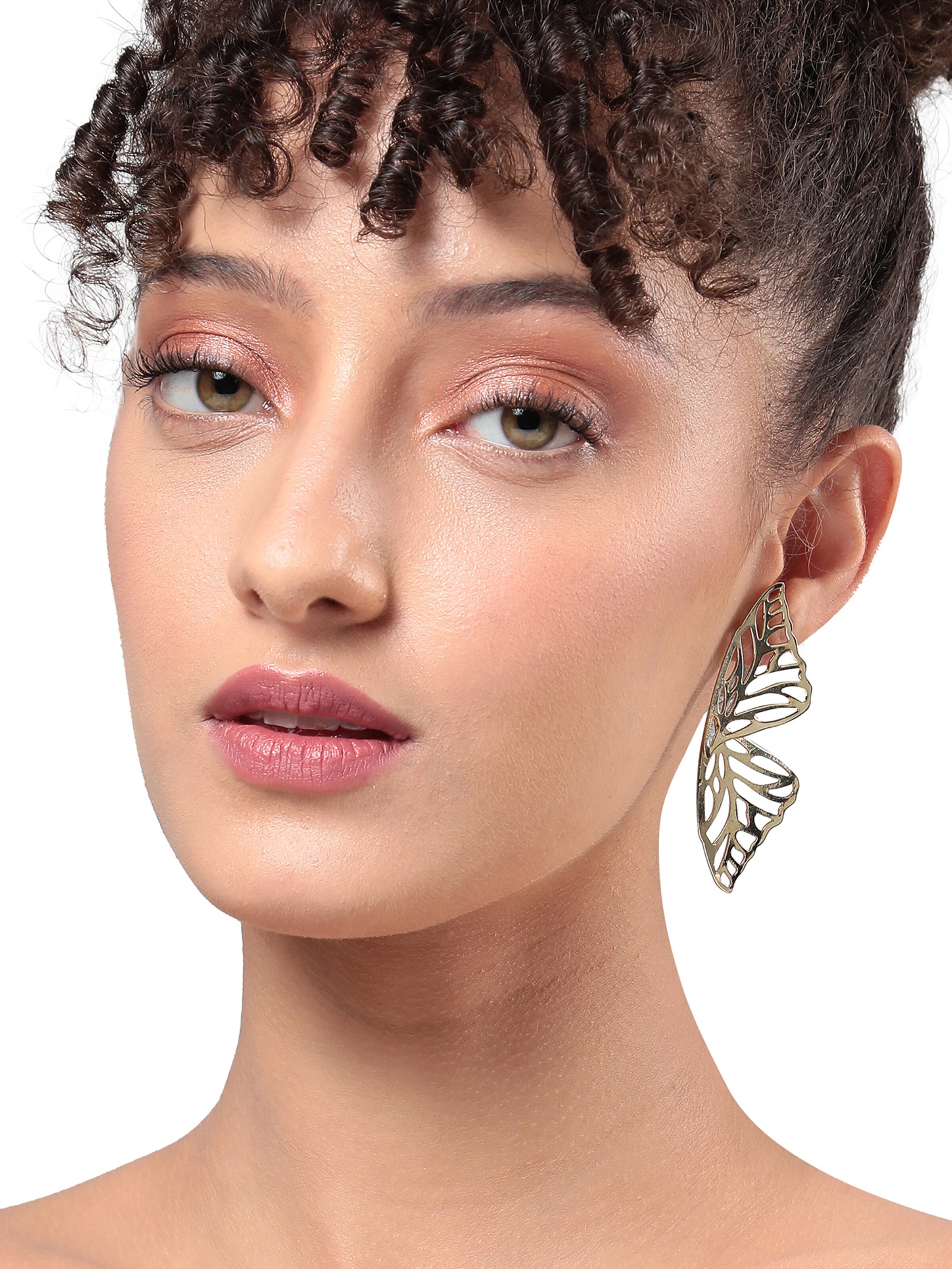 SOHI Ohrringe 'Shinnu' in Gold: Vorderseite