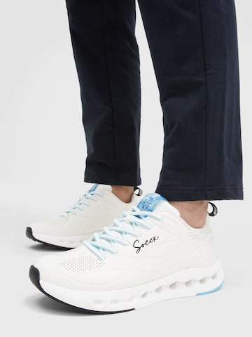 Soccx Sneaker mit Linienprägung in Weiß: Vorderseite