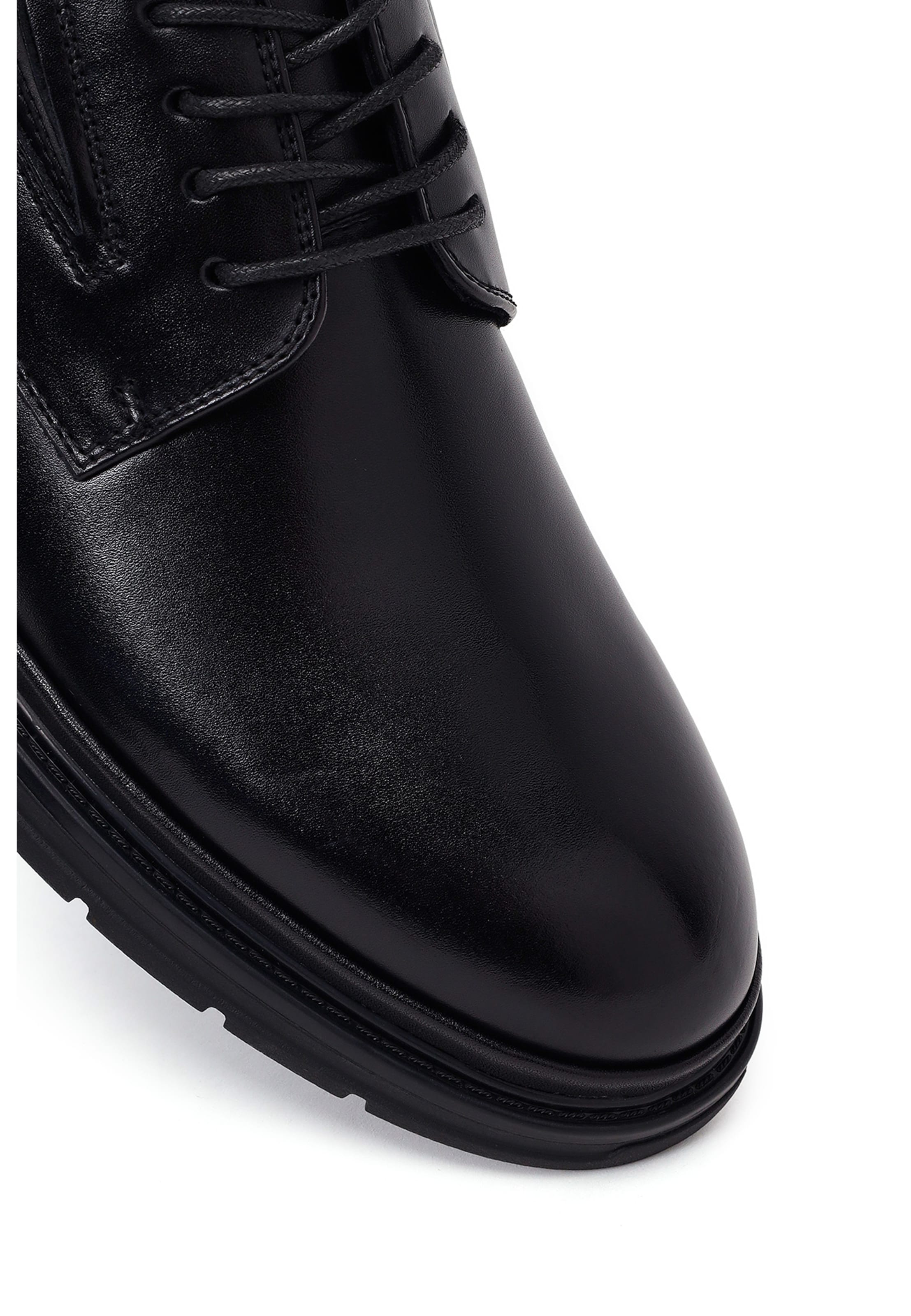Derimod Buty sznurowane w kolorze czarny