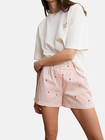 Pantaloncini da pigiama 'Boyfriend' di ETAM in bianco