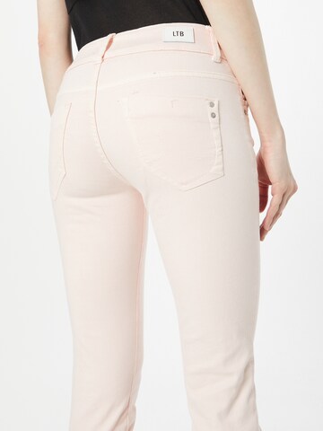 Slimfit Jeans di LTB in rosa