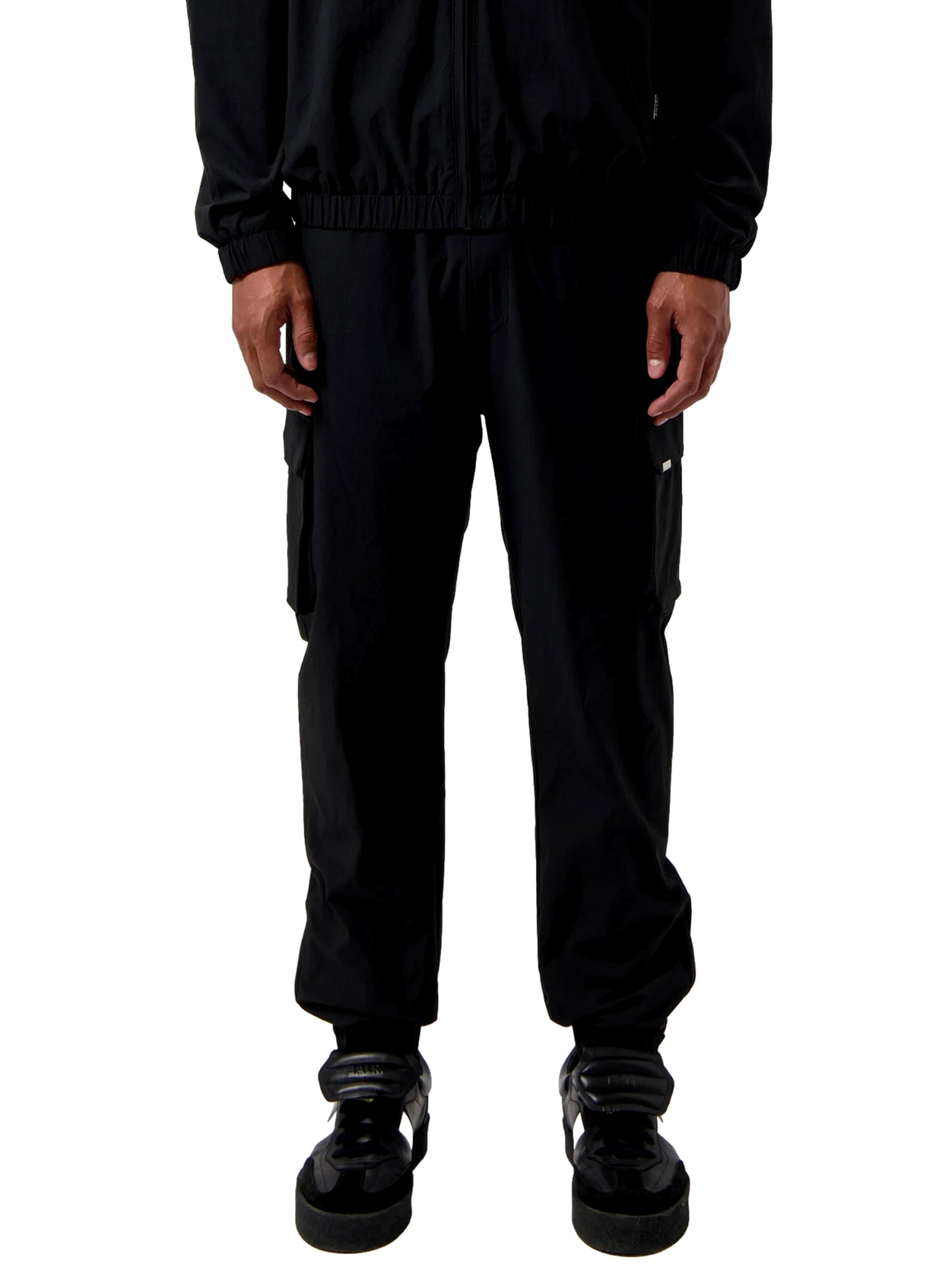 BALR. Regular Hose 'Tech' in Schwarz: Vorderseite