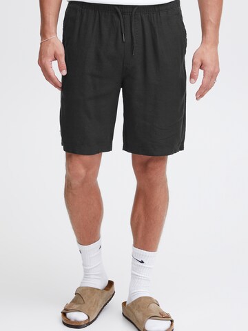 !Solid Regular Chino trousers 'Aurelius' in Black: front