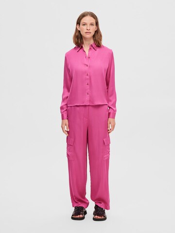 SELECTED FEMME Loose fit Cargo Pants in Pink