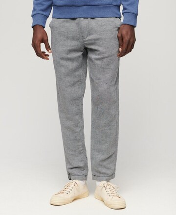 Superdry Loosefit Broek in Grijs: voorkant