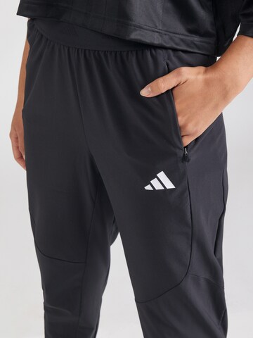 ADIDAS PERFORMANCE Loosefit Παντελόνι φόρμας 'D4T WVN' σε μαύρο