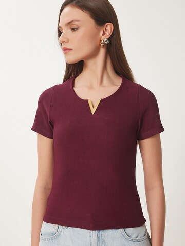 T-shirt Happiness İstanbul en rouge