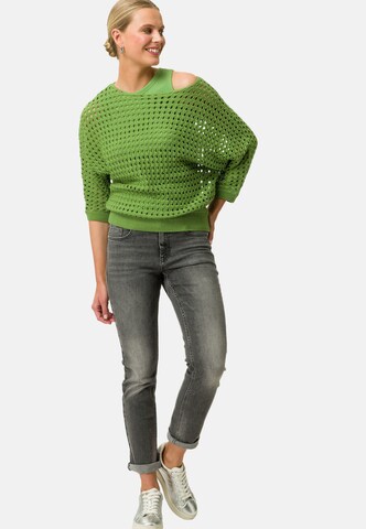 Pullover di zero in verde