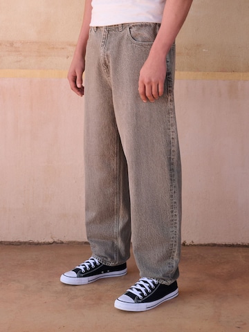 Barrel Jean Next en beige : devant