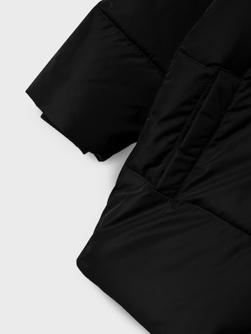 NAME IT Outdoorjas 'MEDOW03' in Zwart