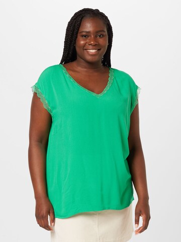ONLY Carmakoma Blouse in Groen: voorkant