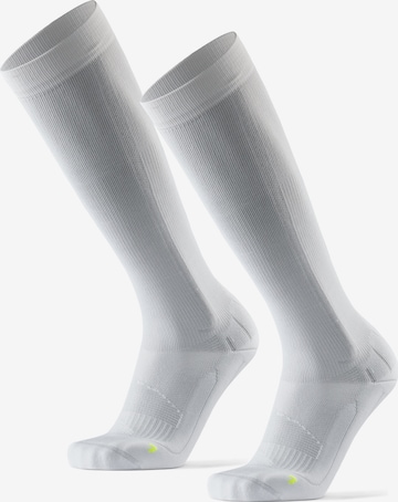 Chaussettes de sport 'Compression' DANISH ENDURANCE en blanc : devant