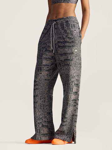 ADIDAS BY STELLA MCCARTNEY Loosefit Sportbroek in Zwart: voorkant