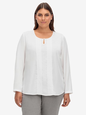 SHEEGO Tunic in White: front