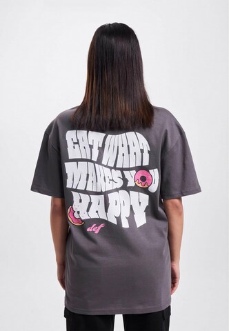 T-Shirt 'Happy' DEF en gris : devant