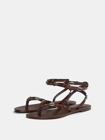 Séparateur d'orteils Pull&Bear en marron