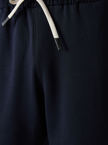 Tommy Life Sweatsuit in Red