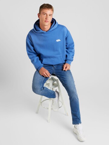 Sweat-shirt 'NARSON' Pegador en bleu