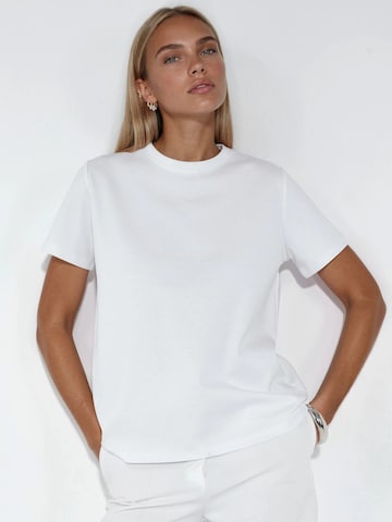 T-shirt Busem en blanc : devant