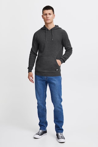 !Solid Sweatshirt 'Kay' in Grau
