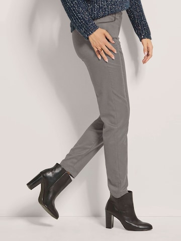 MADELEINE Slim fit Pants in Grey