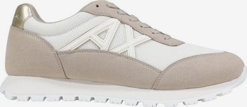 ARMANI EXCHANGE - Zapatillas deportivas bajas 'XW002150 AF19388' en beige: frente
