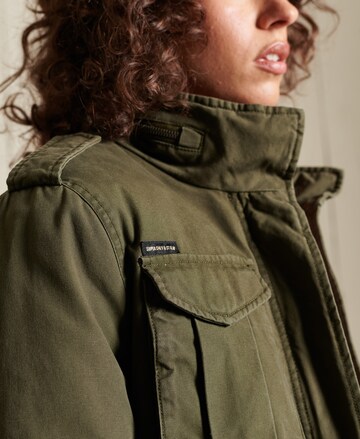 Superdry Jacke in Grün