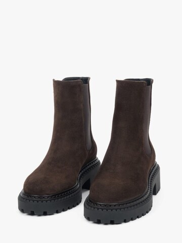 Estro Chelsea Boots '09-3806' in Brown
