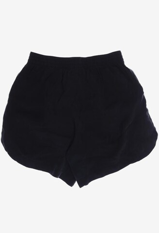 WEEKDAY Shorts L in Schwarz